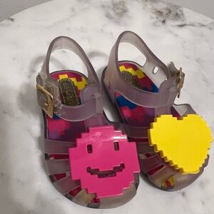 Mini Melissa jelly emoji sandal